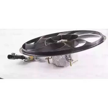 Мотор вентилятора Bosch 9 130 451 198 YKRMMBX GPC 12V 364796