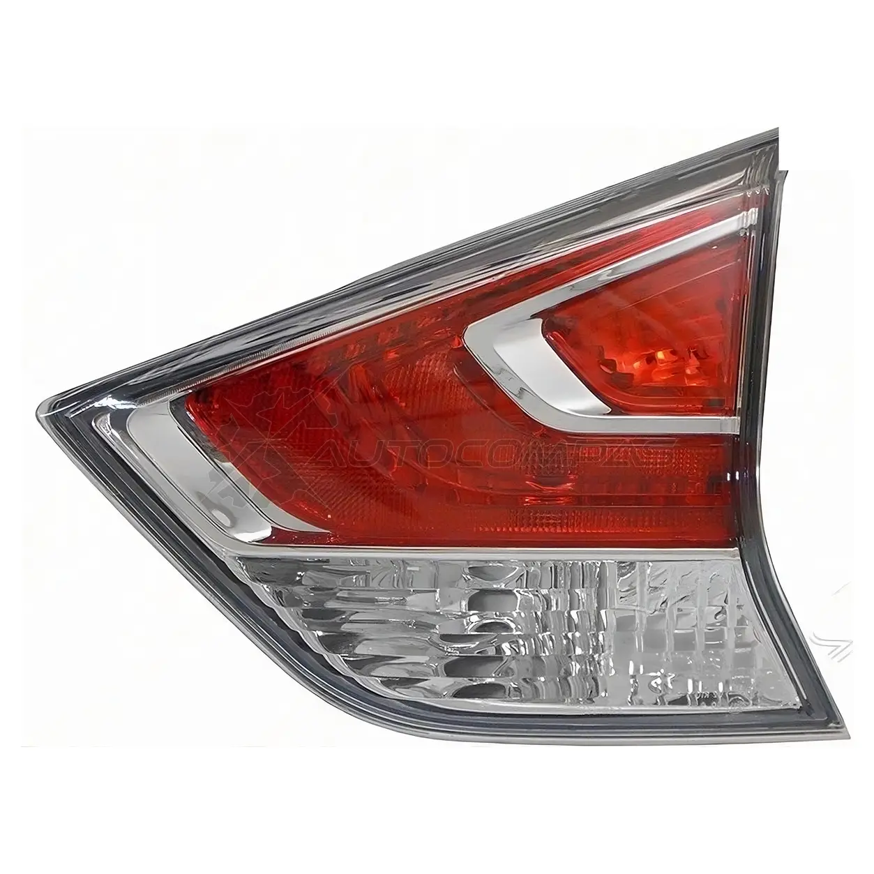 Фонарь в крышку багажника NISSAN X-TRAIL 14-17 справа SAT 60S TVHX 1422816867 ST3151310R