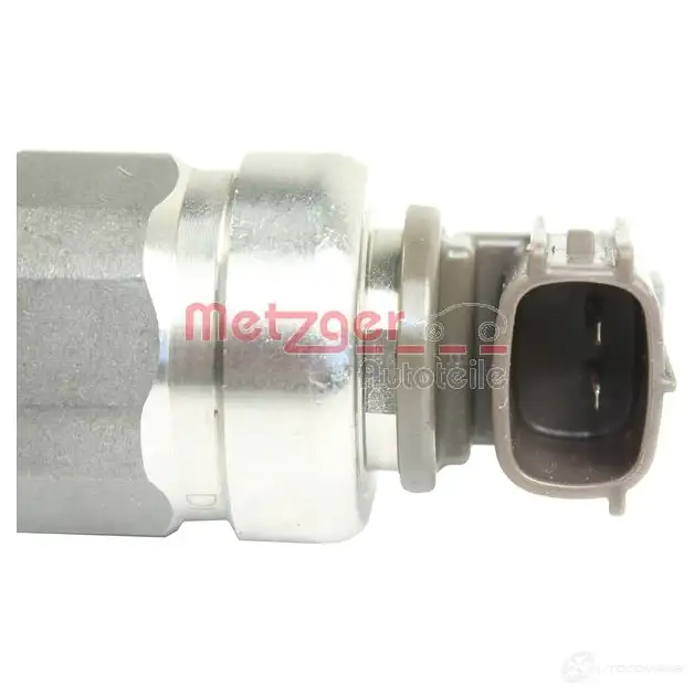 Топливная форсунка METZGER 0870193 2U3 HXU 1424649990 4062101020611 - Изображение 1