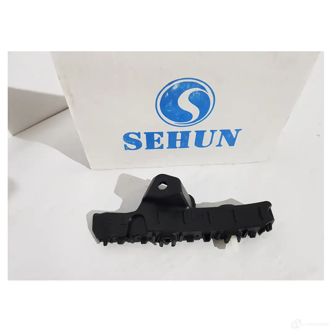 Кронштейн бампера пер. Лев. SEHUN 1438174269 55L NK SHP000039