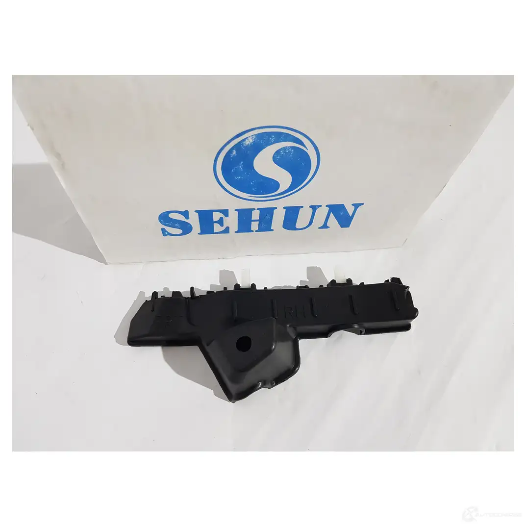 Кронштейн бампера перередний првый SEHUN ZOSY V3 SHP000040 1438174271