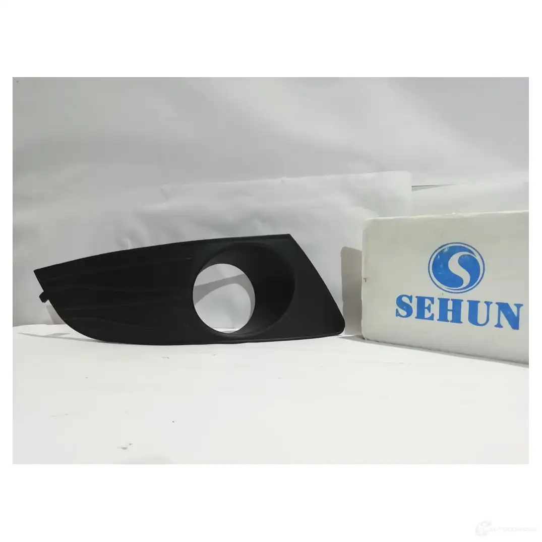 Рамка фары противотуманной правая SEHUN SHP000182 1438174920 QT VRLM изображение 0