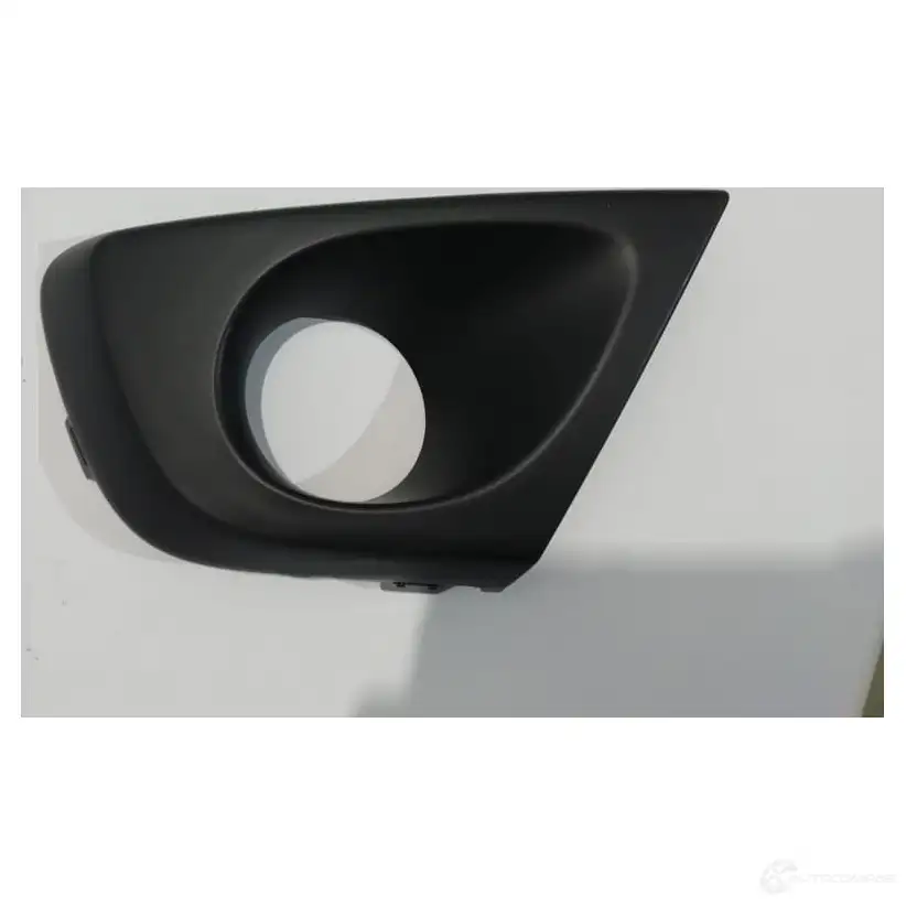 Рамка фары противотуманной правая SEHUN A3PF JN 1438174924 SHP000275
