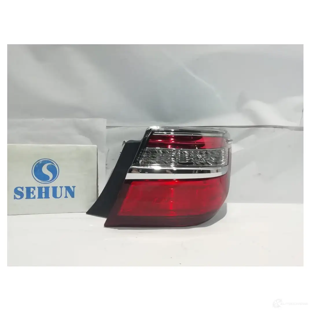 Фонарь правый наружний SEHUN NOYW M 1438175352 SHP000354 - Изображение 1