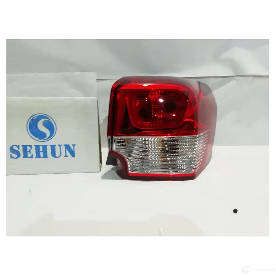 Фонарь правый наружний (хэтч) SEHUN 1438175368 SHP000457 2 07IS
