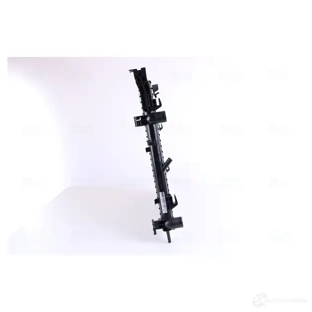 Радиатор охлаждения двигателя NISSENS TLD2 U 1219921 637623 5707286363458 изображение 3