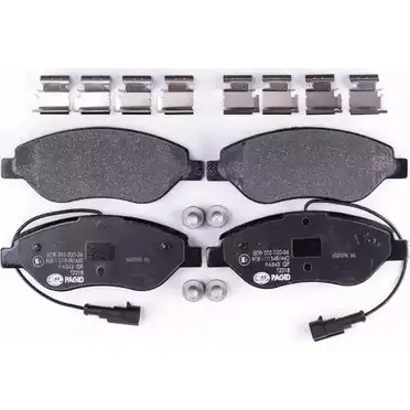 Тормозные колодки, дисковые, комплект HELLA PAGID 23713 237 11 8DB 355 020-561 3721567