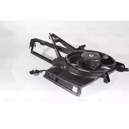 Мотор вентилятора Bosch 21172402 EBAC9Z Z 83UOXW F 006 SA0 104