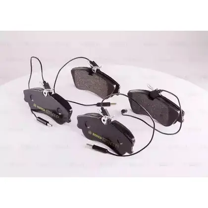 Тормозные колодки, дисковые, комплект Bosch BB 0156 A/4 0 986 BB0 118 D 1190 1193493592 изображение 0