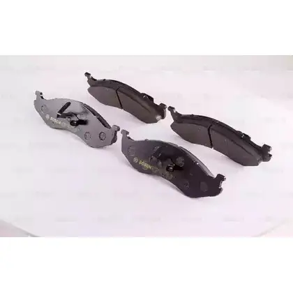 Тормозные колодки, дисковые, комплект Bosch 1193493596 D 4770 0 986 BB0 120 BB 0158