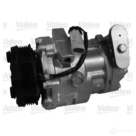Компрессор кондиционера VALEO 234947 699900 3276426999007 M 4KMG4