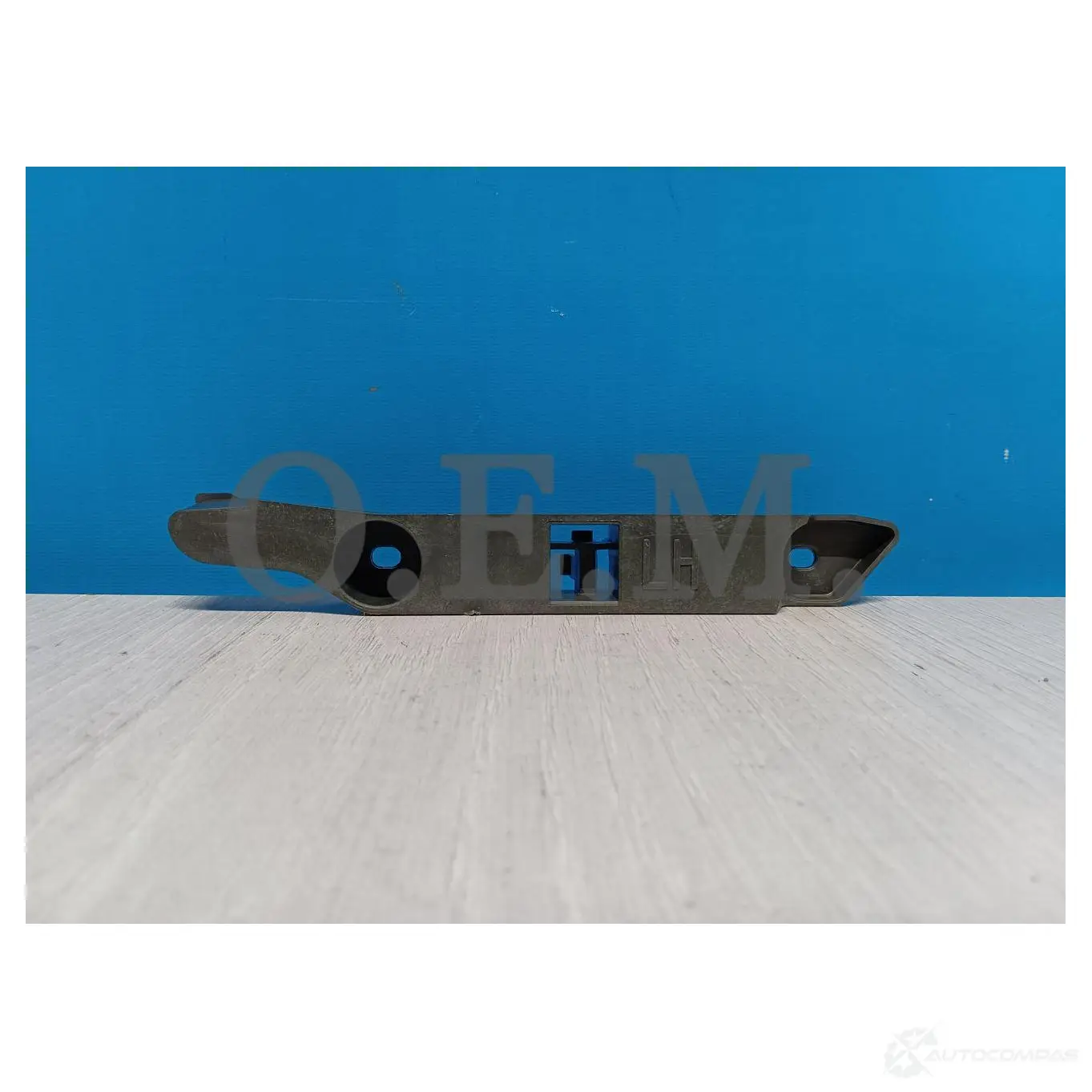 Кронштейн бампера переднего левый Ford Focus 2 2008-2011 O.E.M. OEM0019KBPL 1440005860 0XZV 0
