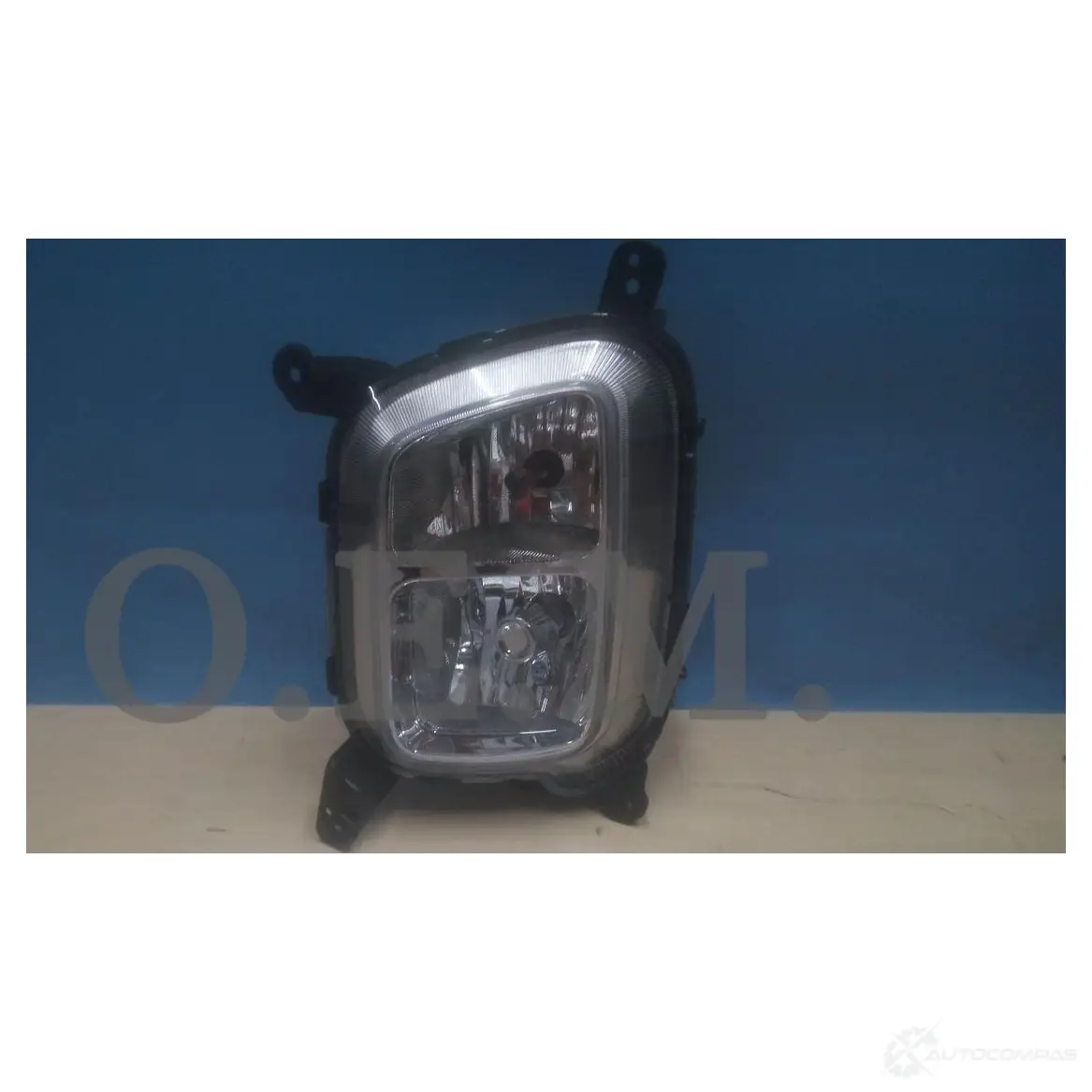 Фара противотуманная левая Kia Sorento 2 XM 2012-2015 O.E.M. 1440007713 OEM0070PTFPL XMF M9D