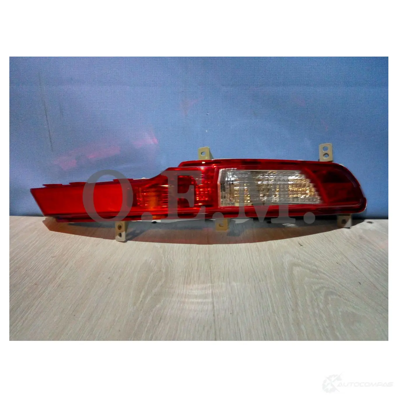 Фонарь в бампер правый Kia Sportage 3 SL (2010-2016) O.E.M. OEM0021FONR WE IU16A 1440007969