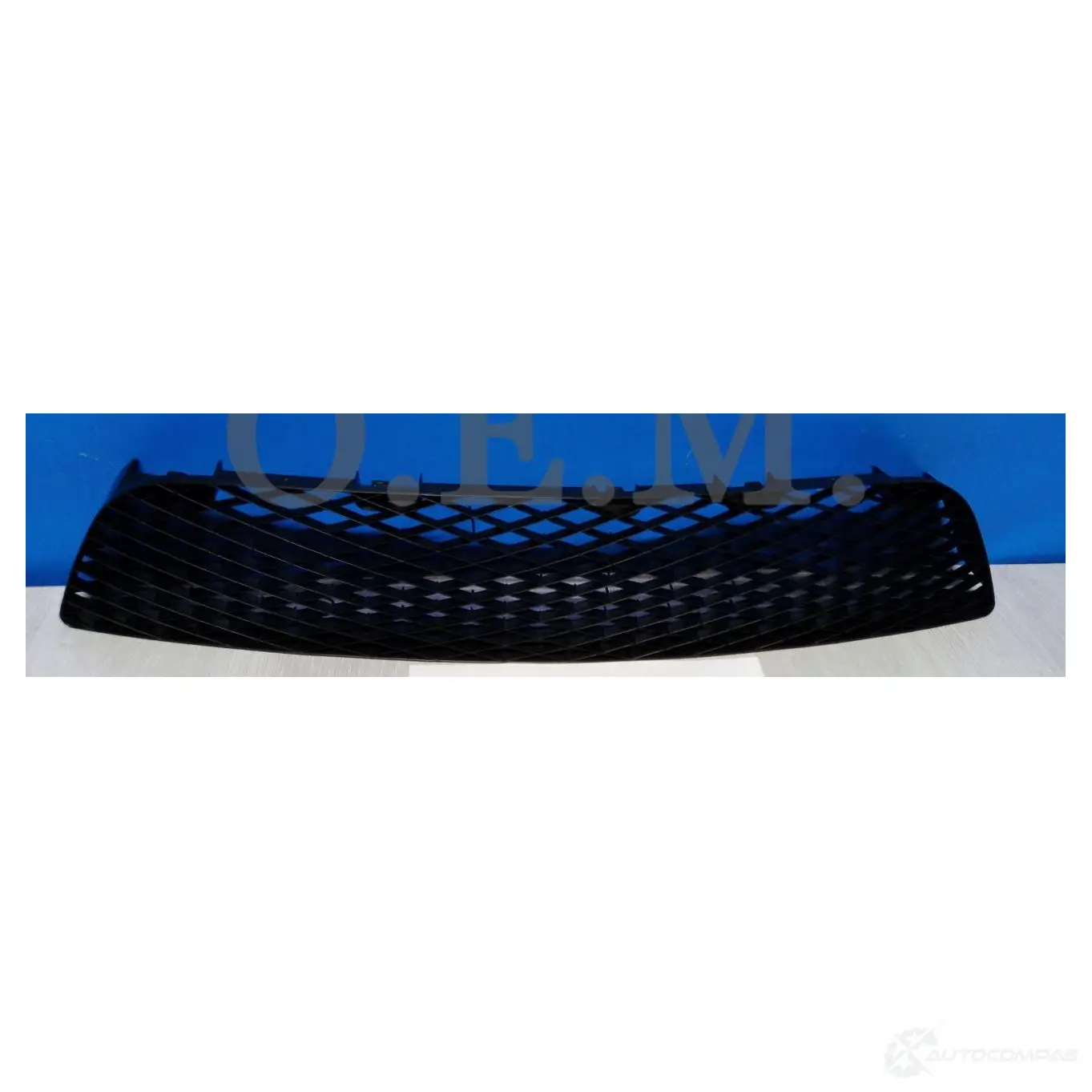 Решетка в бампер нижняя Mazda 3 1 BK седан, 2003-2006, Sport O.E.M. 1440008107 5R69 G OEM3789