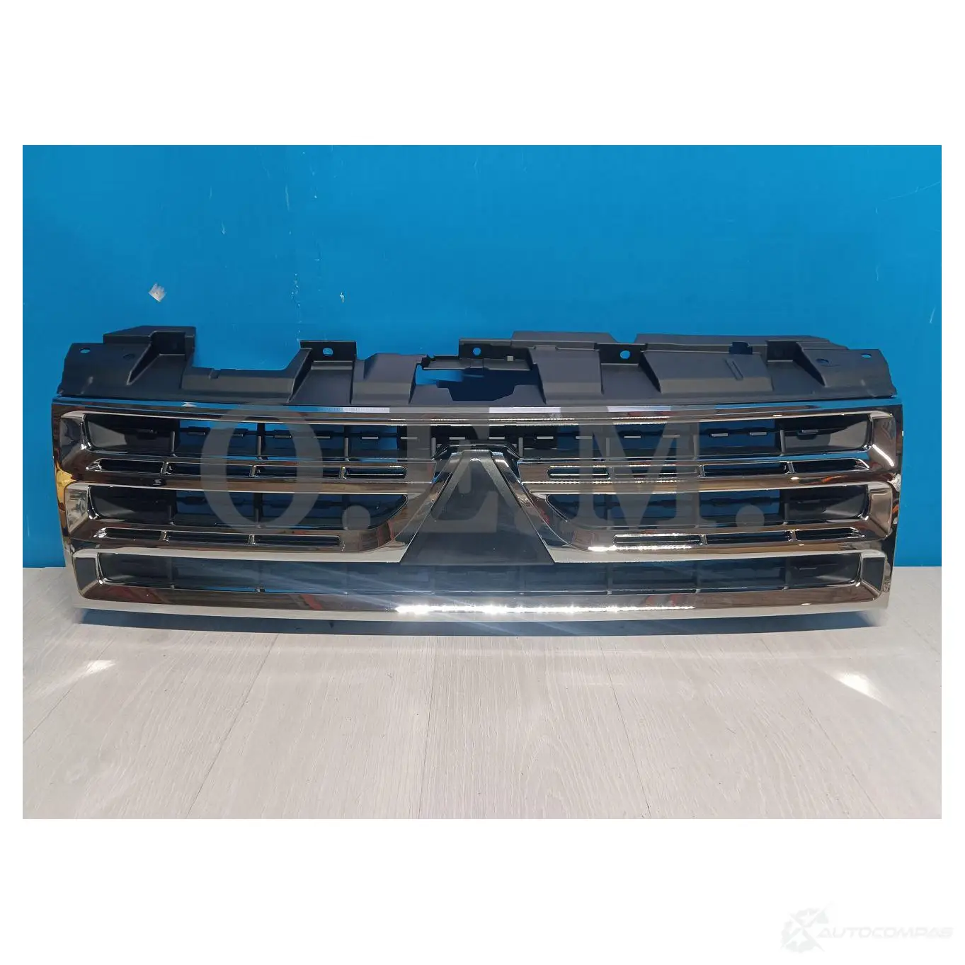 Решетка радиатора Mitsubishi Pajero 4 2006-2011, хромированная O.E.M. 1440008457 OEM3346 9H7O MJ5 изображение 0