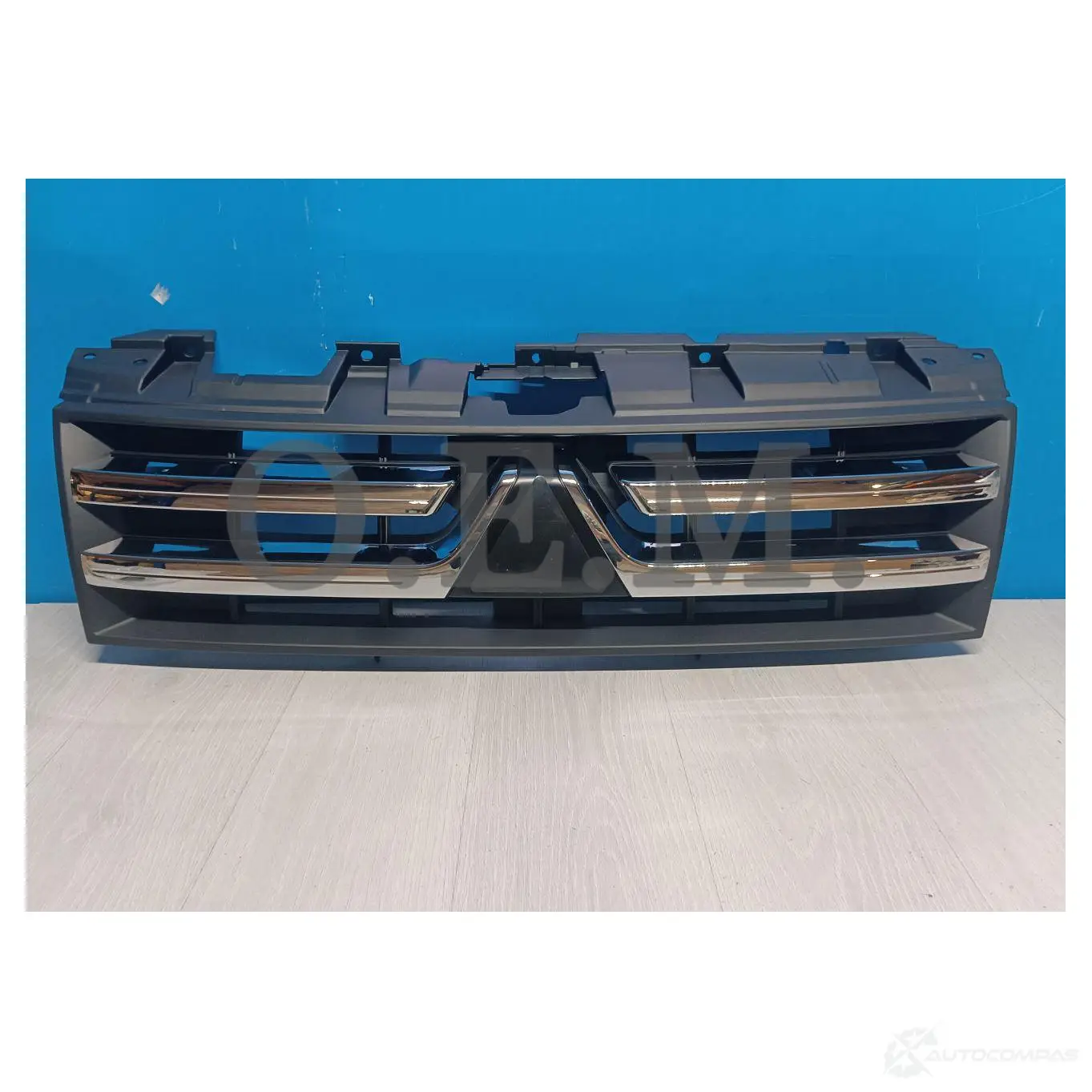 Решетка радиатора Mitsubishi Pajero 4 2006-2011 O.E.M. 1440008459 0QA4Q J OEM3349 изображение 0