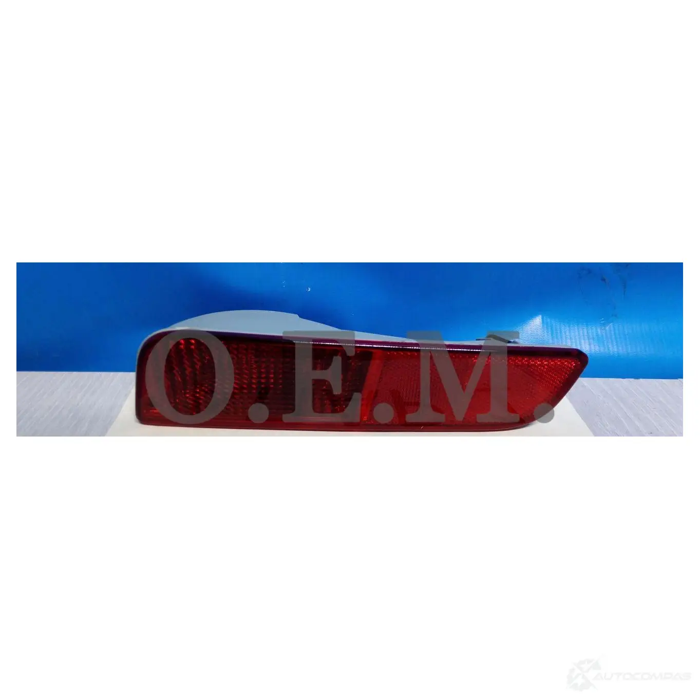 Фонарь противотуманный левый Mitsubishi Outlander 3 2012-2015 O.E.M. OEM0026PTFZL ET BUX 1440008597