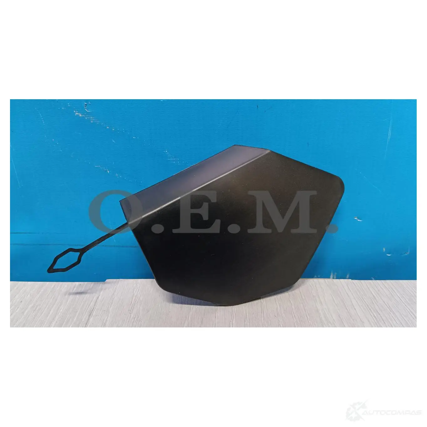 Заглушка буксировочного крюка передняя Nissan Qashqai 2 j11 2017-нв O.E.M. OEM3836 E6 BG8 1440008714