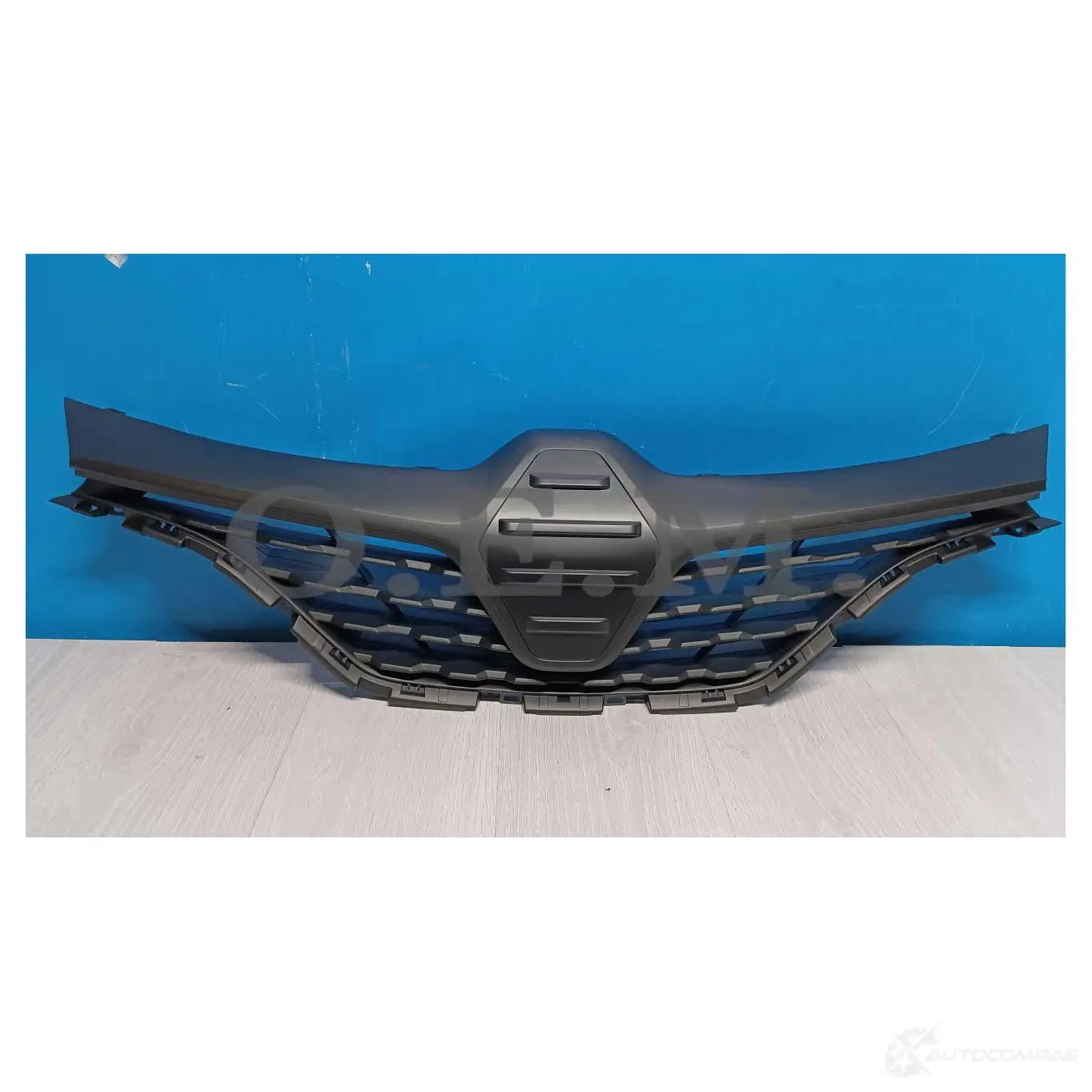 Решетка радиатора Renault Kaptur 2016-2020 O.E.M. 1440008927 JG S75 OEM3333