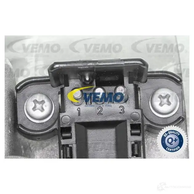 Компрессор кондиционера VEMO X3 XP6A5 V30-15-0013 1645874 4046001366628 изображение 1