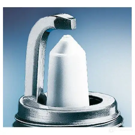 Свеча зажигания платиновая platinum plus BOSCH FR 8 HP 0 4029 0242229583 310716