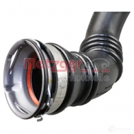 Патрубок интеркулера METZGER R00 4M 2400562 Opel Astra