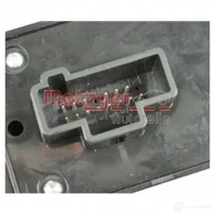 Кнопка стеклоподъемника METZGER FZ0M PE 0916300 Ford Focus 2 Хэтчбек 1.6 TDCi 90 л.с. 2005 – 2012 4250032664893